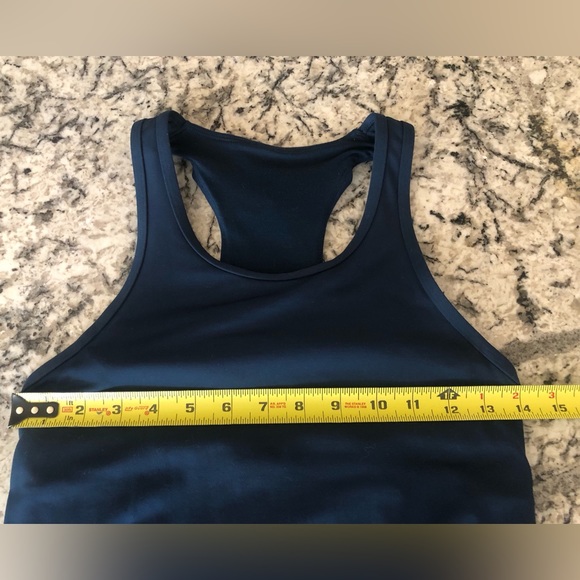 Lululemon Women’s Racerback Tank Top Back Cut Out Built in Bra Size XS - Picture 8 of 12